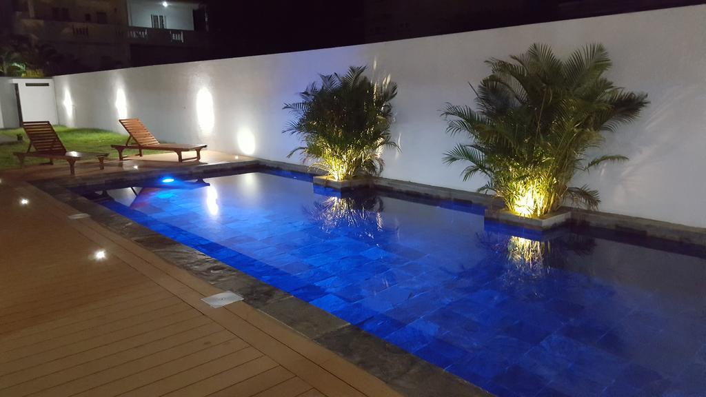 Flic En Flac Beach Penthouse Eksteriør billede
